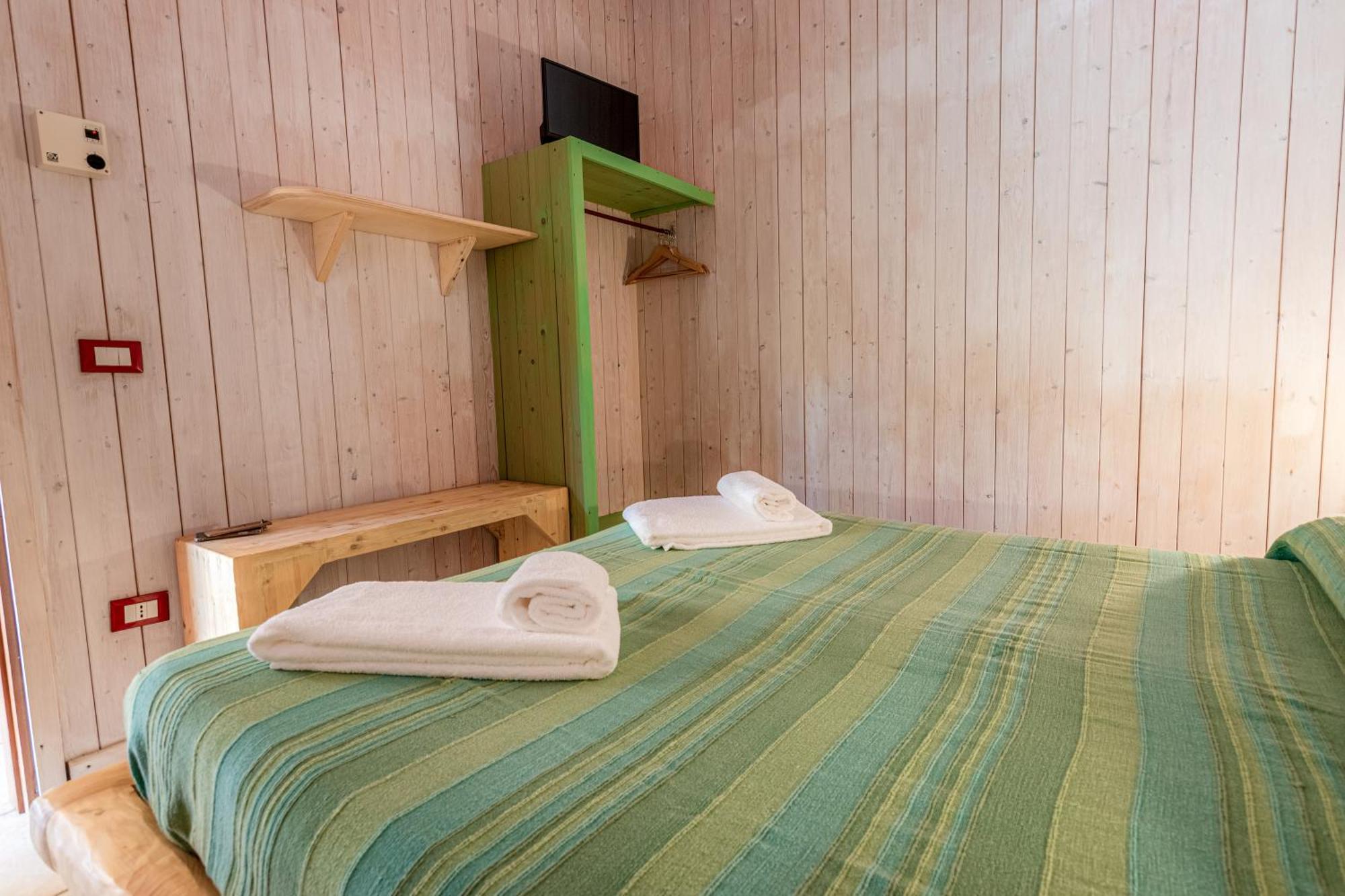 Bio Agriturismo Salos Alimini Bagian luar foto