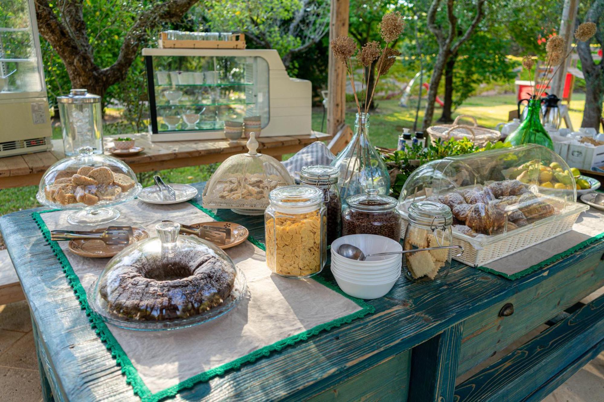 Bio Agriturismo Salos Alimini Bagian luar foto