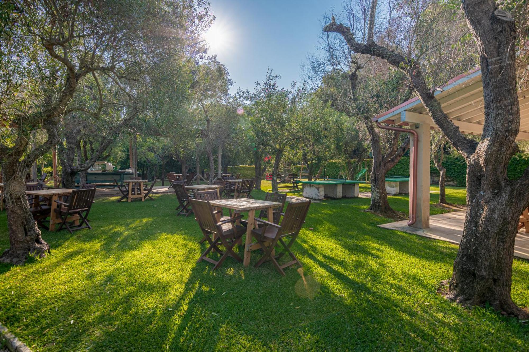 Bio Agriturismo Salos Alimini Bagian luar foto