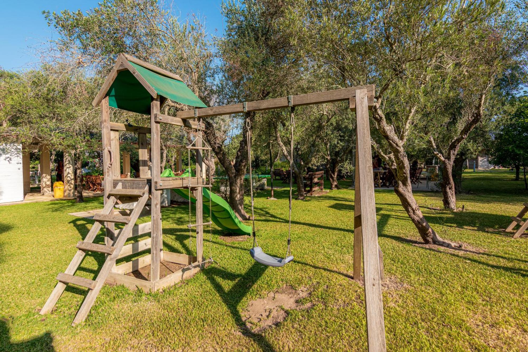 Bio Agriturismo Salos Alimini Bagian luar foto