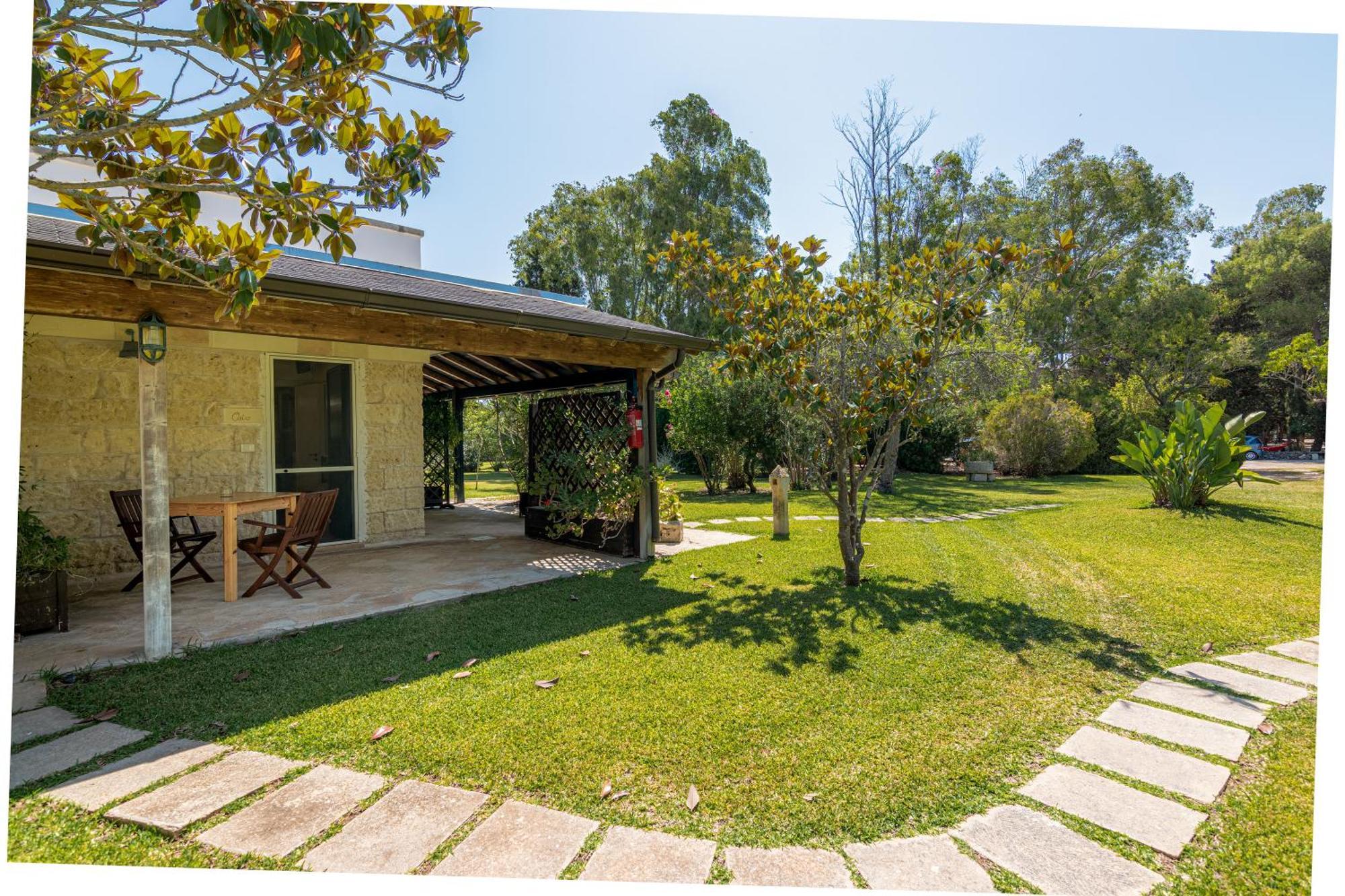 Bio Agriturismo Salos Alimini Bagian luar foto